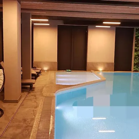 Przystanek Plaza Apartment