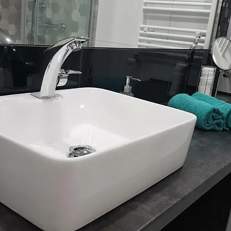 Przystanek Plaza 아파트