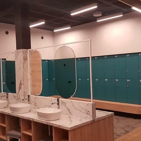 Lägenhet Przystanek Plaza *